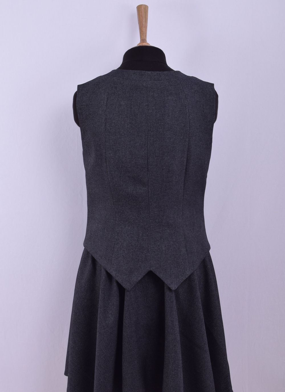 Костюм-двойка школьный серый (жилет+юбка)